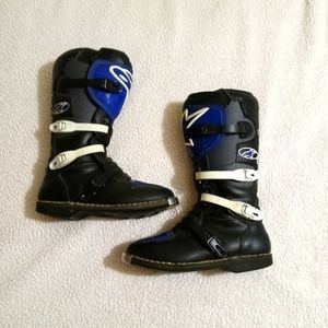 Alpinestars Tech 4 riding boots.
